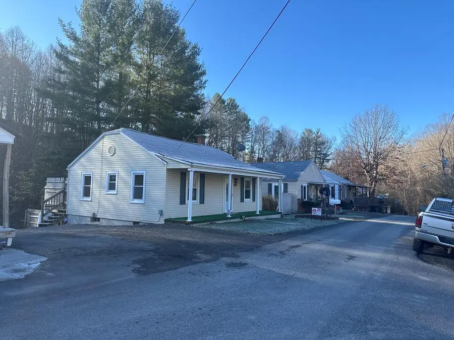 131 Gateway Drive, Richlands, VA 24641 - Image #2