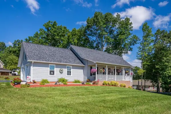 179 Commonwealth Road, Galax, VA 24333