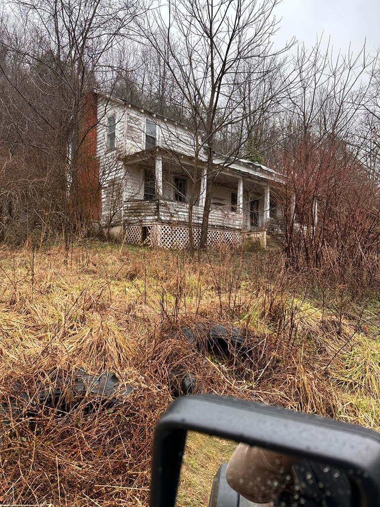 16037 Knights Bridge Rd, Abingdon, VA 24210 - Image #2