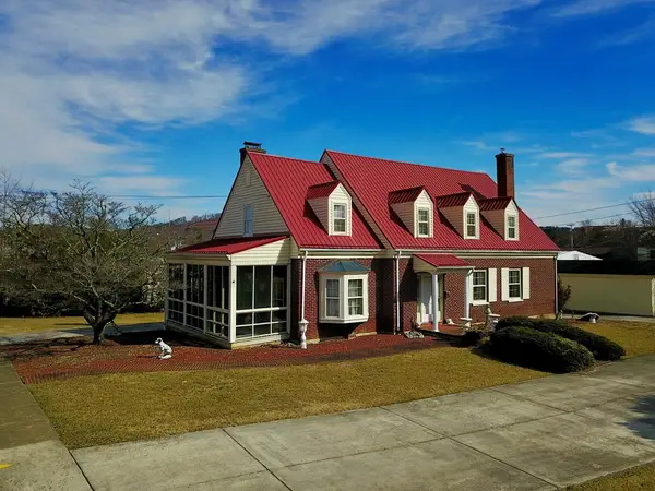 307 Grayson Street, Galax, VA 24333