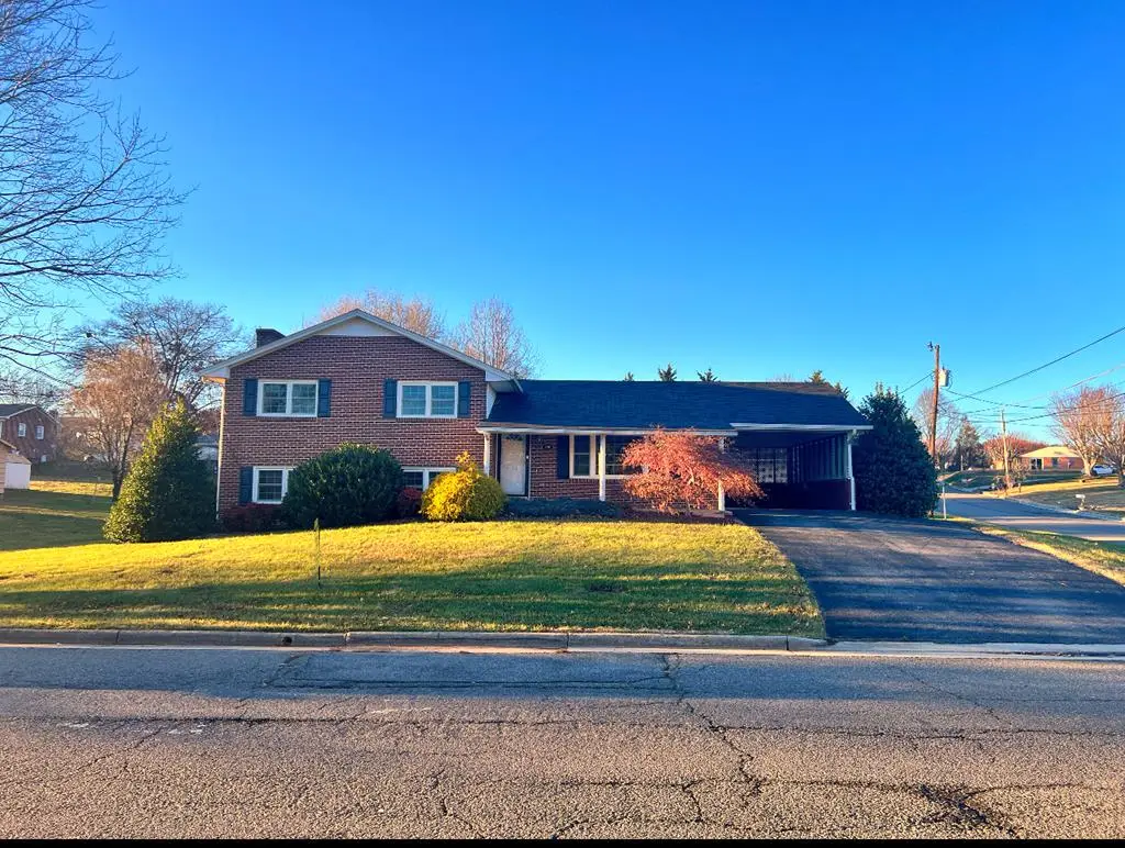 690 Mountain View Drive, Wytheville, VA 24382 - Image #1