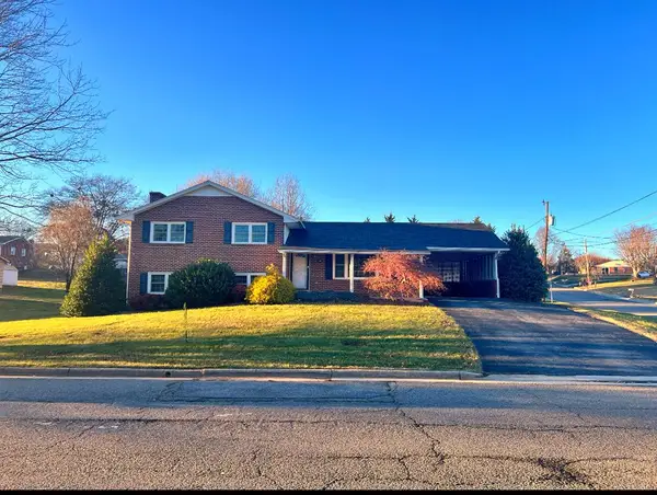 690 Mountain View Drive, Wytheville, VA 24382