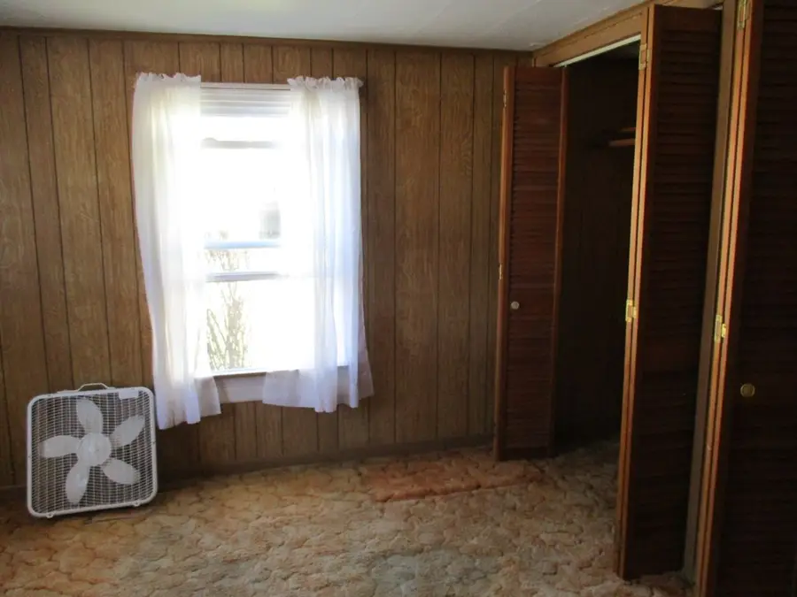 226 Buckeye Street, Saltville, VA 24370 - Image #3