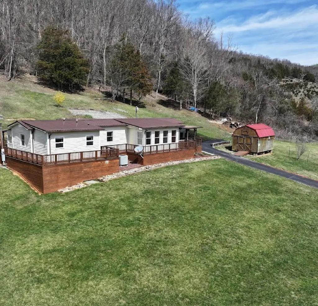 839 Corn Valley Rd, Honaker, VA 24260 - Image #1
