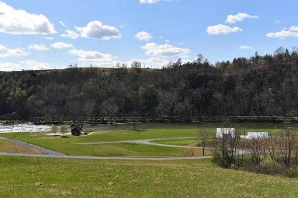 #40 River Walk Ln., Sparta, NC 28675