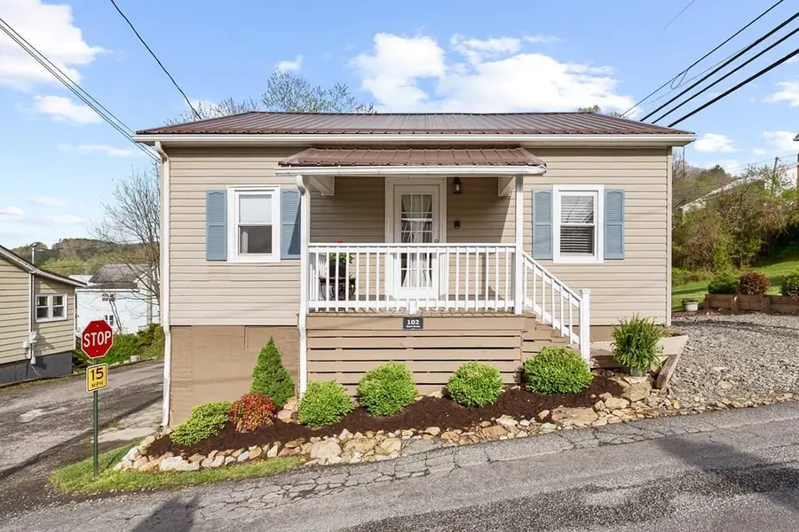 102 Short St, Fries, VA 24330 - Image #2