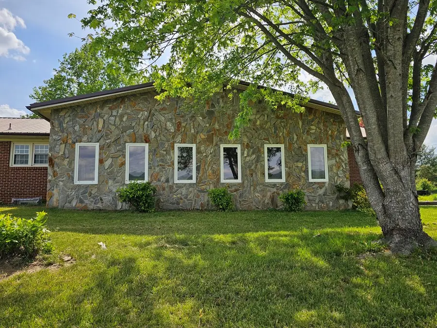 367 Spring Branch Rd, Ararat, VA 24053 - Image #2