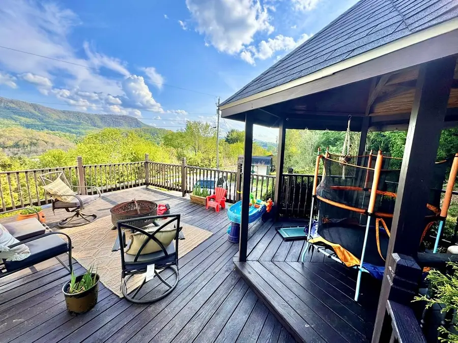 203 Fair  St., Pounding Mill, VA 24637 - Image #3