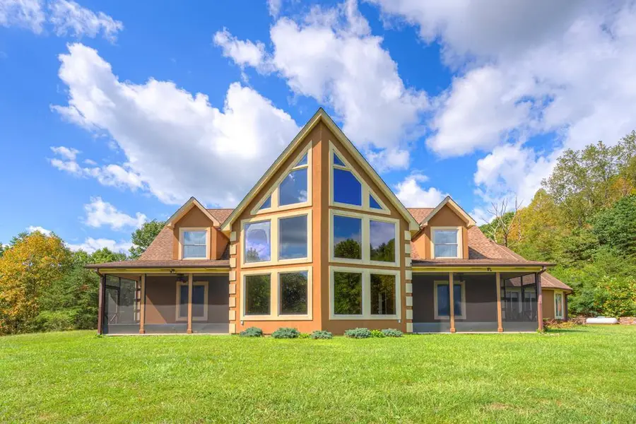 1782 Wolf Creek Rd, Narrows, VA 24124 - Image #2