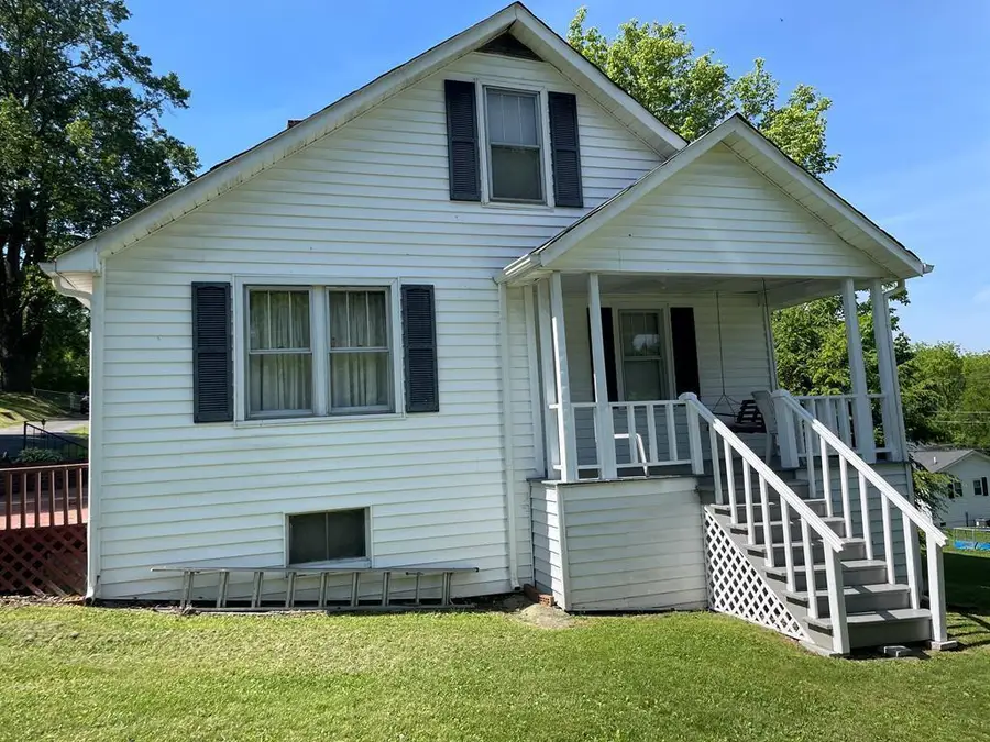 419 Adams, Marion, VA 24354 - Image #2