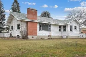 604 N 3rd St, CHEWELAH, WA 99109