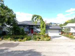 1247 E Glen Ave, Colville, WA 99114 - Image #1