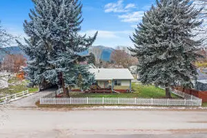 304 S Kruger St, CHEWELAH, WA 99109