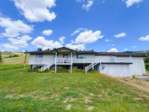 598 N Hwy 395, KETTLE FALLS, WA 99141