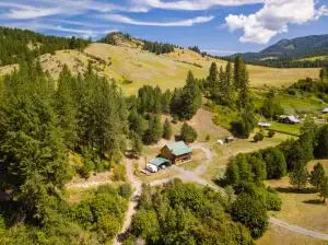 2595 Pleasant Valley Rd, RICE, WA 99167