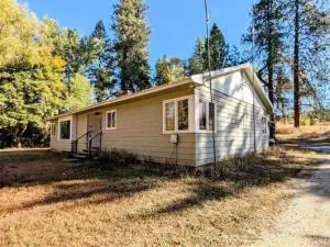 4439 Whittier Rd, Clayton, WA 99110 - #2