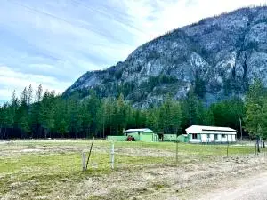 5 Stecker Rd, Laurier, WA 99146 - #3
