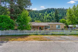 1214 Overlook Blvd, KETTLE FALLS, WA 99141