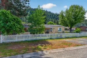 1214 Overlook Blvd, Kettle Falls, WA 99141 - #2
