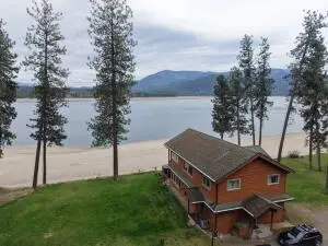 6 Sherman Homes Spur Rd, KETTLE FALLS, WA 99141