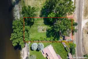 3 Paradise Cove Rd, KETTLE FALLS, WA 99141