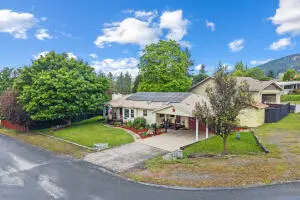 985 E Forest Ave, Colville, WA 99114 - #3