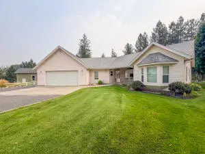 1555 S Meyers St, KETTLE FALLS, WA 99141