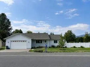 154 E Evergreen Dr, Kettle Falls, WA 99141 - #2