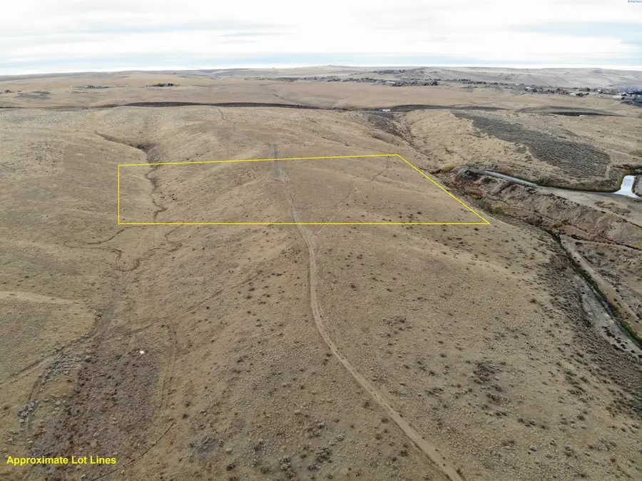 8599 Bob Olson Pkwy, Kennewick, WA  - Image #3