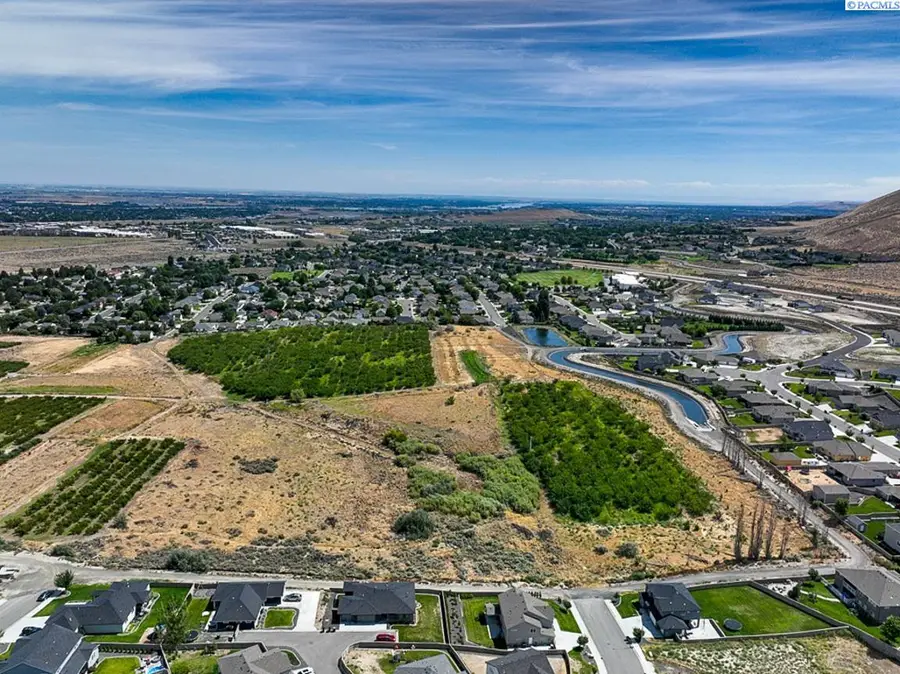 1004 Sirron Avenue, Richland, WA 99352 - Image #3