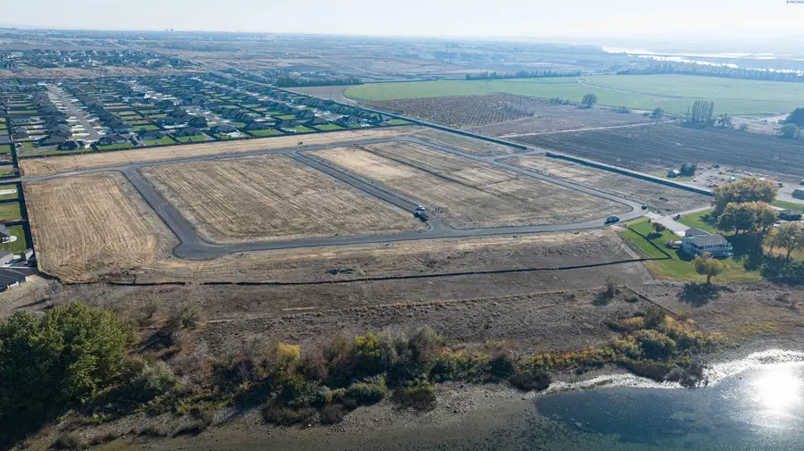 6614 Elvy Way #11, Pasco, WA 99301 - Image #2