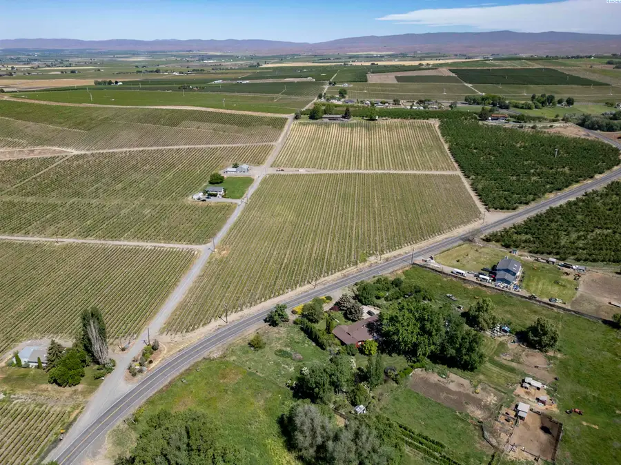 TBD Wilson Hwy, Grandview, WA 98930 - Image #2