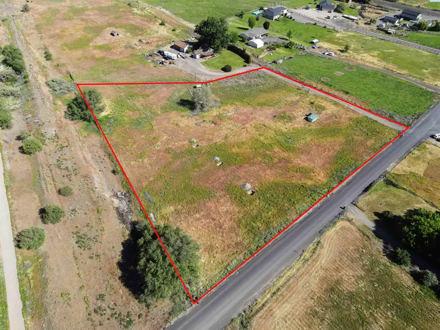 11701 N Albro Rd, Prosser, WA 99350 - Image #3