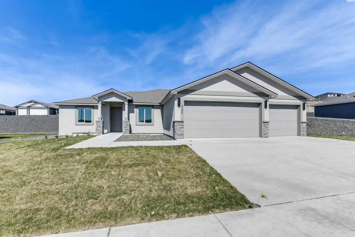 6150 W 30th Pl, Kennewick, WA 99338 - Image #1