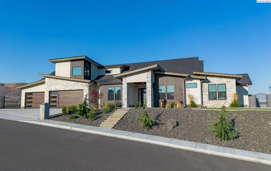 925 Heidel Court, Richland, WA 99352 - Image #2
