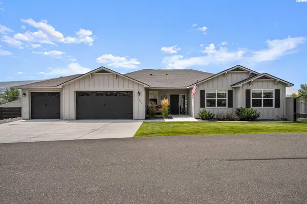 1015 Suncrest Trail, Richland, WA 99352