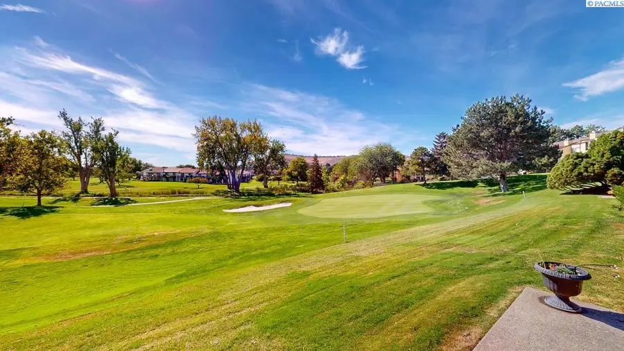 269 Gage Boulevard, Richland, WA 99352 - Image #2