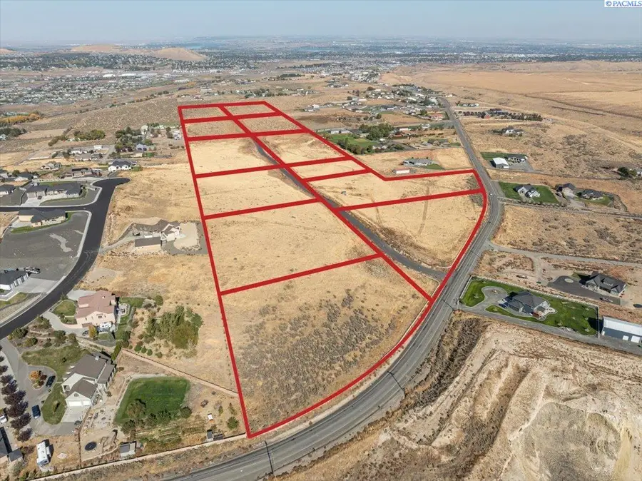 33908 Mammoth Dr, Kennewick, WA 99338 - #2