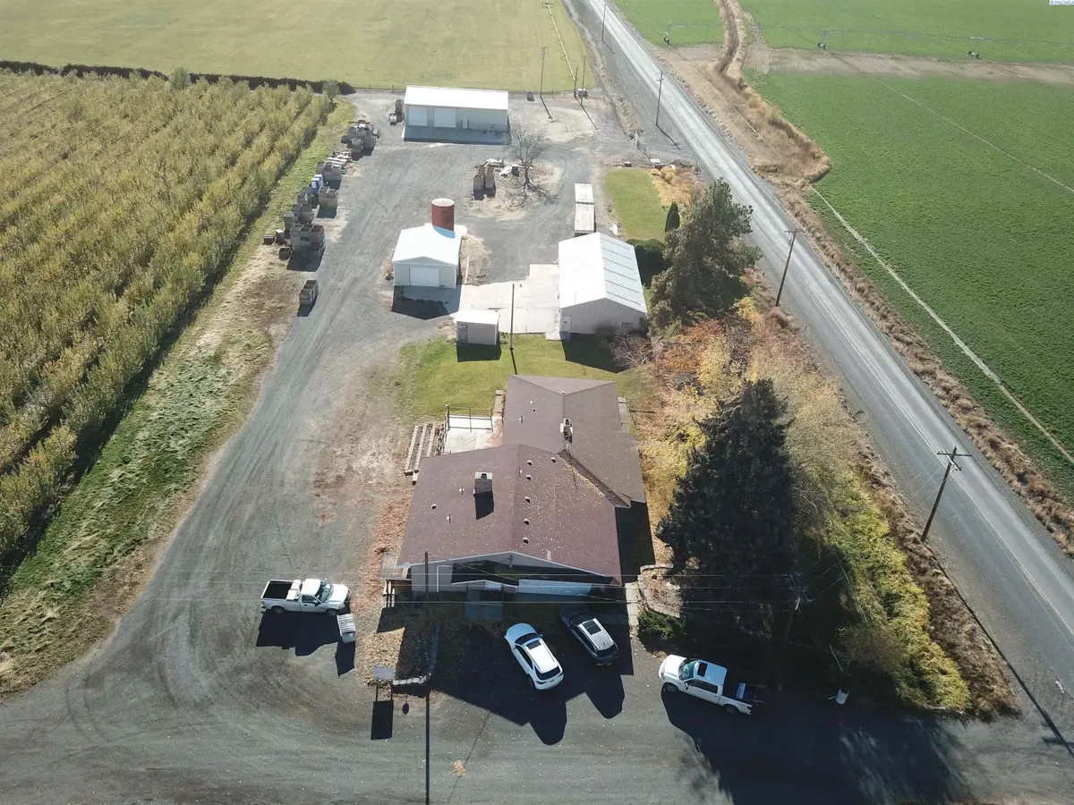 1601 Lateral B Road, Wapato, WA 98951-0000 - Image #1