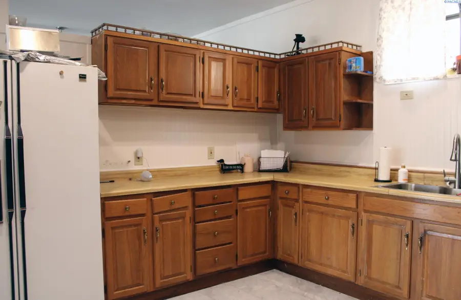 211 Kahlotus Lake Road, Kahlotus, WA 99335 - Image #3