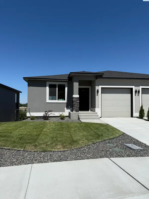 750 Rio Vista Loop #Lot49, Richland, WA 99352