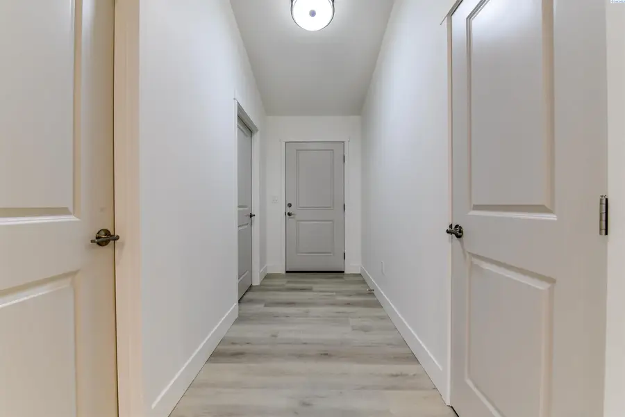 6198 W 30th Pl, Kennewick, WA 99338 - Image #3