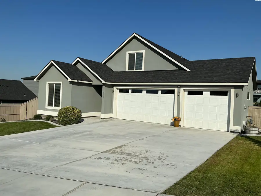 1058 Klikitat, Richland, WA 99352 - Image #2