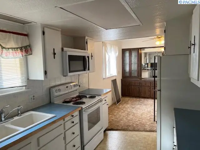 163201 W Apricot Rd, Prosser, WA 99350 - Image #2