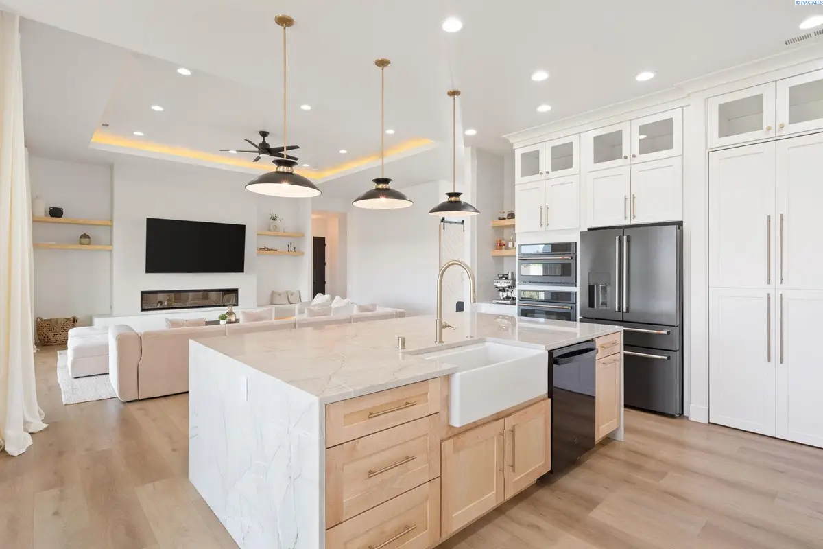 6927 Lamb Ct, Pasco, WA 99301 - Image #1