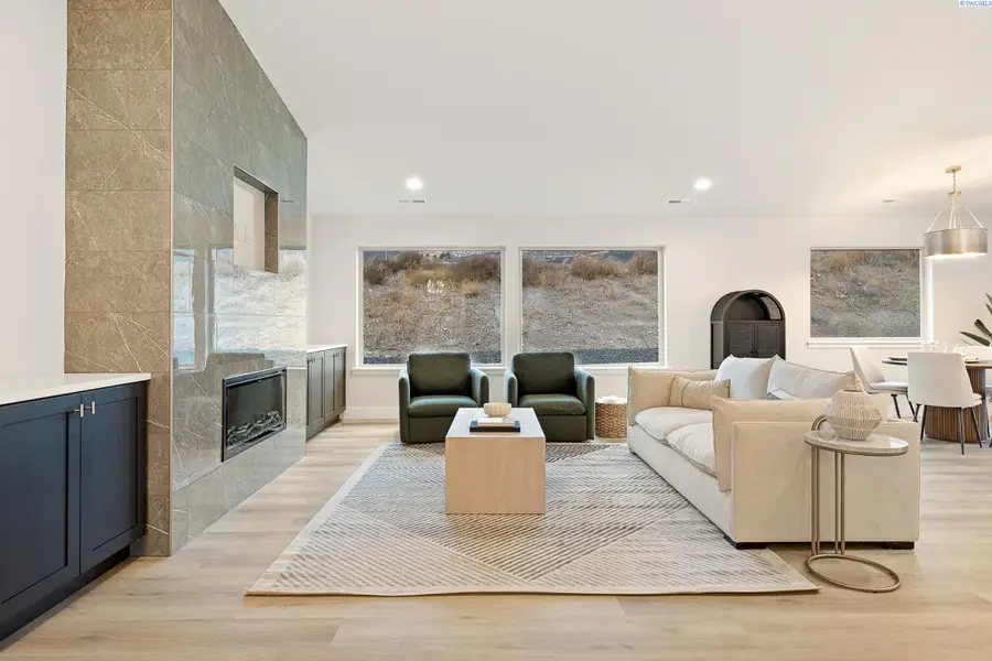 6626 W 30th Pl, Kennewick, WA 99338 - Image #2