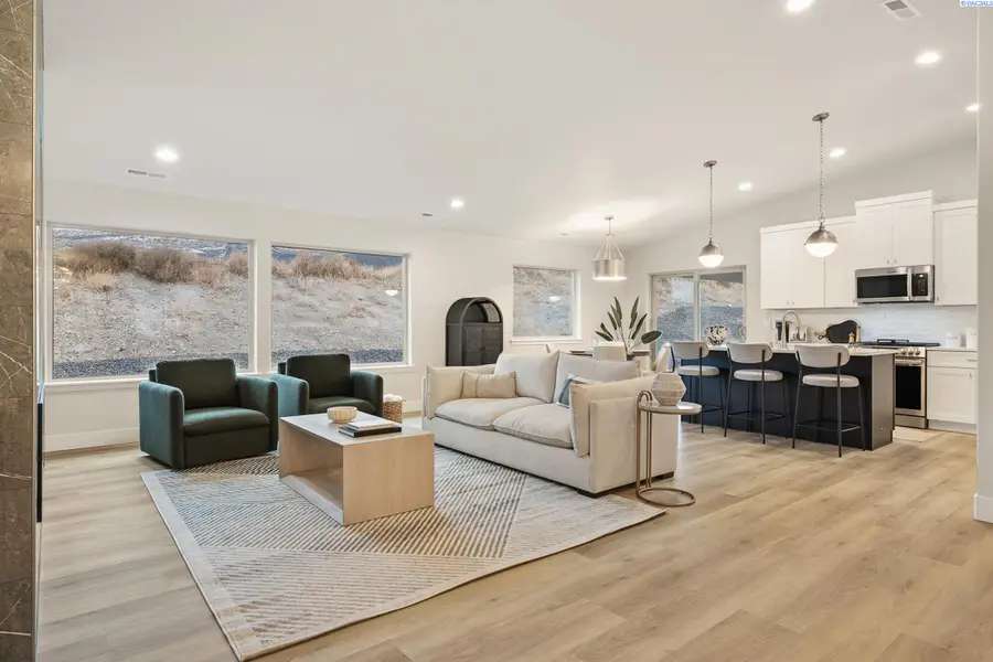 6626 W 30th Pl, Kennewick, WA 99338 - Image #3