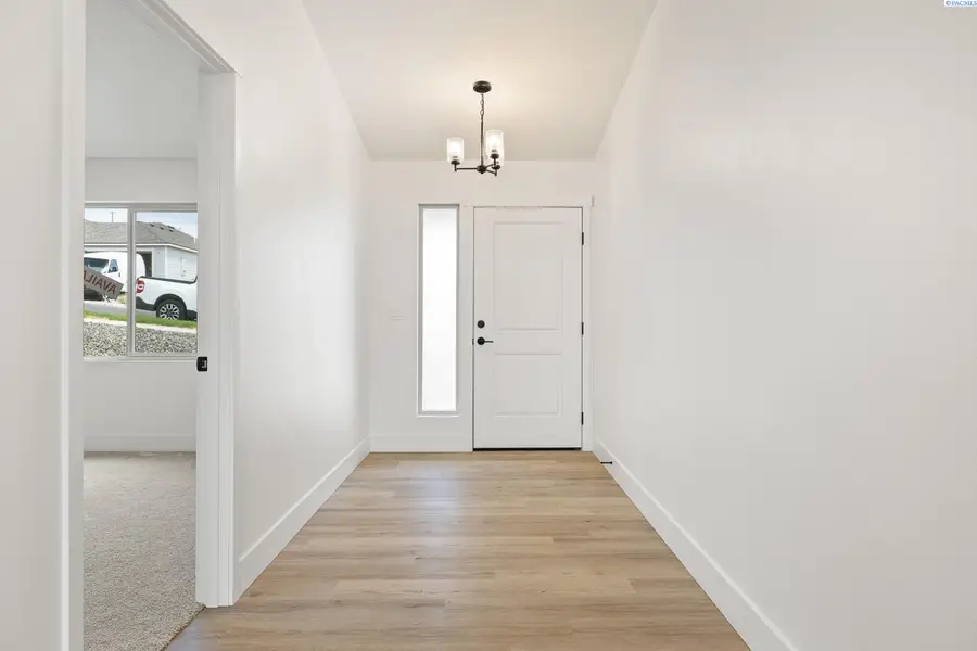 2900 S Penn St, Kennewick, WA 99338 - #2
