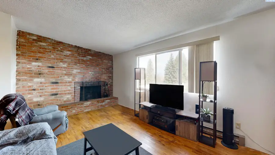 1735 NE Wheatland, Pullman, WA 99163 - Image #2