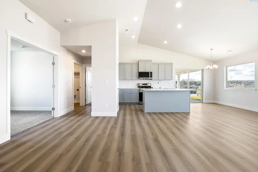 2946 S Osborne St, Kennewick, WA 99338 - Image #3